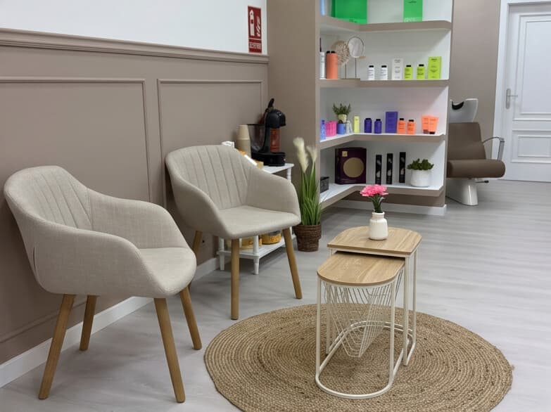 Coloración y mechas naturales Davines en la peluquería Aura Atelier de Vilagarcía de Arousa